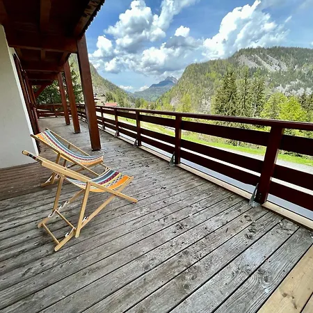Aux Pieds, 2 Chambres, Terrasse Et Parking Couvert - - Fr-1-459-49